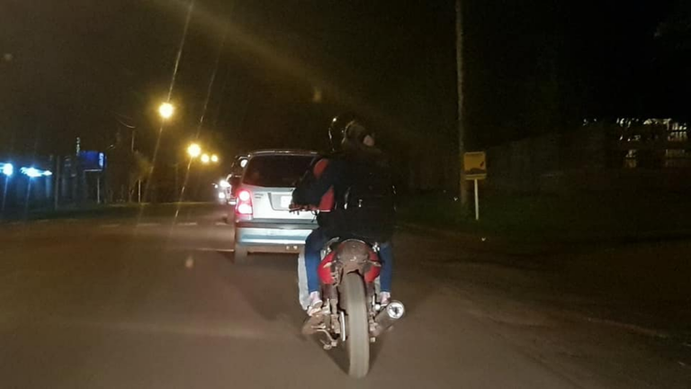 Motos sin luces y conductores sin casco: refuerzan los controles en Aguas Calientes