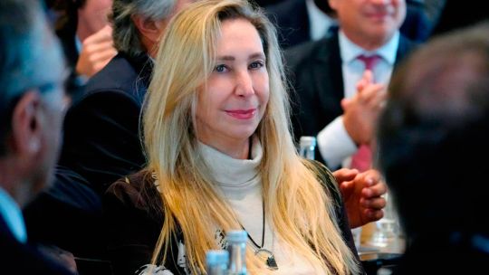 Karina también se desloma