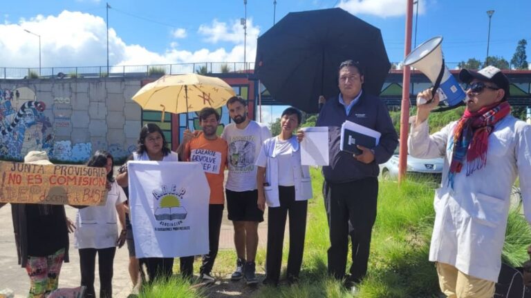 «Injusto e insuficiente»: docentes cuestionan el ofrecimiento salarial del gobierno