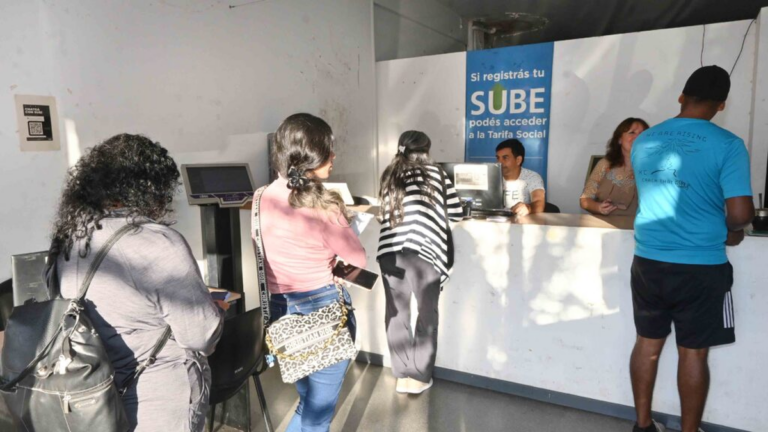 Piden a las escuelas capitalinas enviar el listado de alumnos para acceder al BEGU